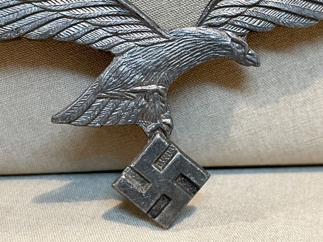 Original WWII German Army (Heer) OFFICER'S OFFICER'S WHITE SUMMER TUNIC  BREAST EAGLE. (Hoheitsabzeichen) Certified