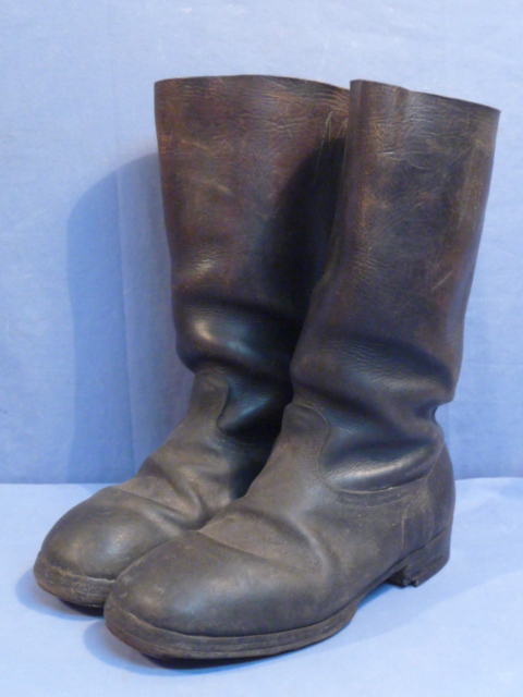 Bunker Militaria: Clothing & Footwear