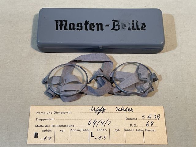 Bunker Militaria: Original WWII German Masken-Brille (Gas Mask Glasses)