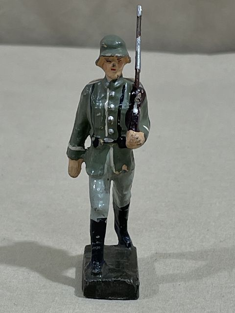 Bunker Militaria: Original Nazi Era German Army Toy Soldier Marching ...