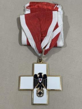 OLD REPRODUCTION German Nazi Era Red Cross Honor Badge (3rd Model) 2nd Class, DRK Ehrenzeichen